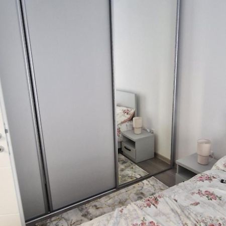 Luxasher Floreşti Exterior foto